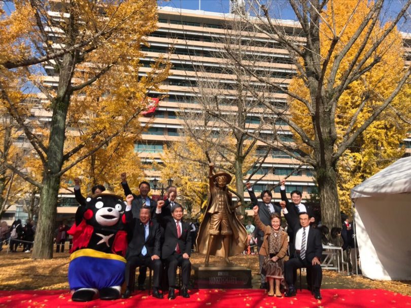 one piece statua kumamoto one piece statua kumamoto